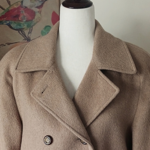 Vintage Jackets & Blazers - Vintage camel hair coat long sleeve lapels double breasted tan beige runs big 6
